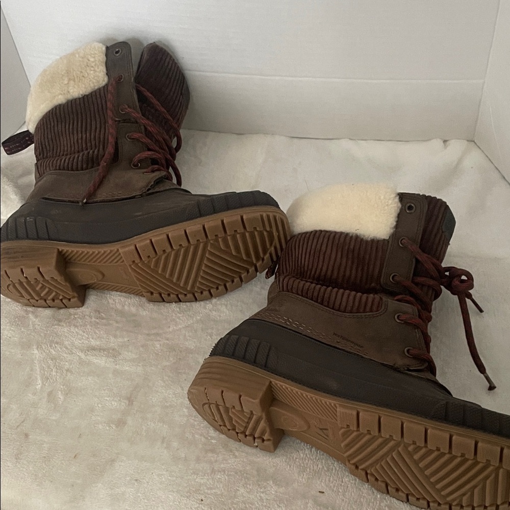 Brown and Cream Winter Boots Kamik women’s